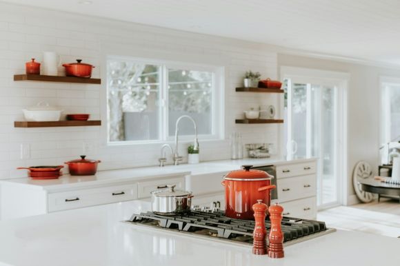 Cookware Set - peppermill beside cooking pots