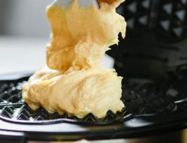 How to Select a Waffle Maker for Perfect Breakfasts?